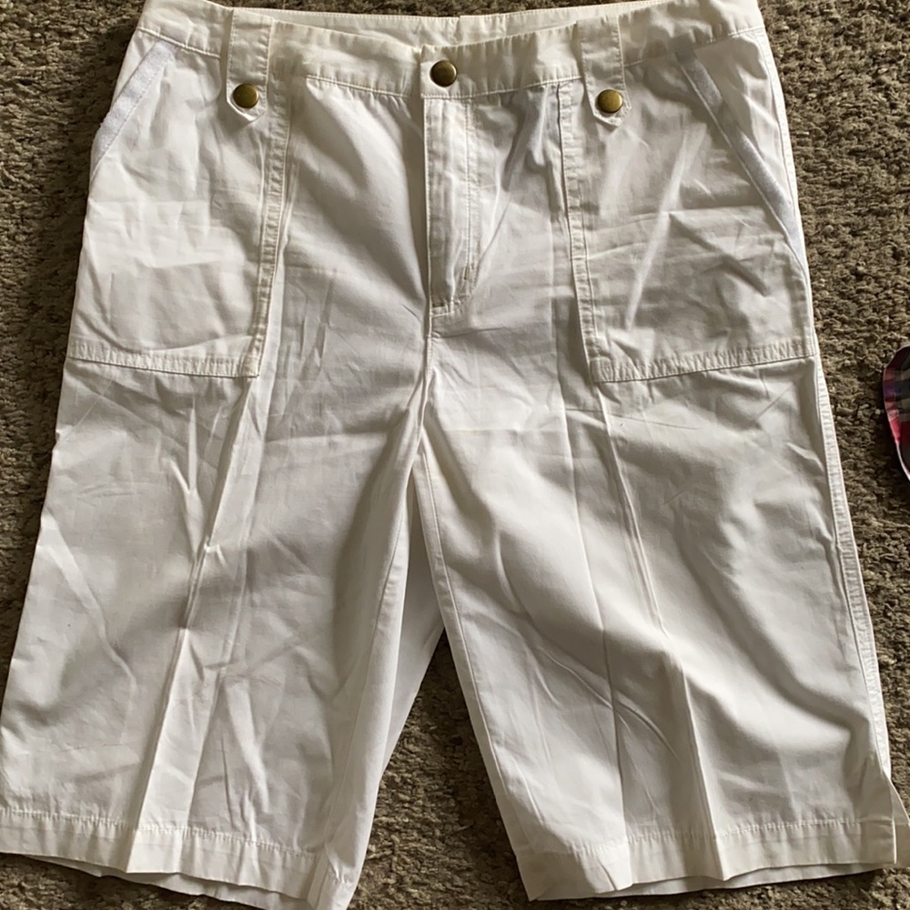 Casual Outfit - Picture 5 of 7